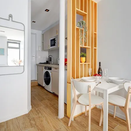 5010 Regard 4 - Superbe Studio A Paris